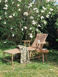 Image 1 of La chaise longue en rotin 