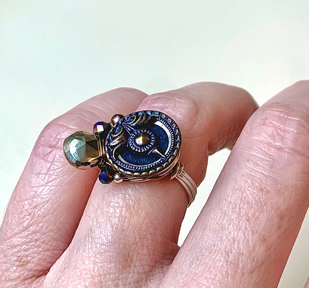 Image of "Brave" Bouquet Ring