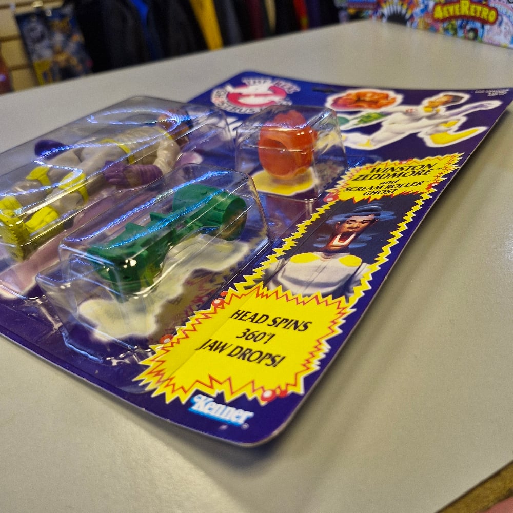 Image of Kenner The Real Ghostbusters Fright Features Winston Zeddemore & Scream Roller Ghost (Carded)