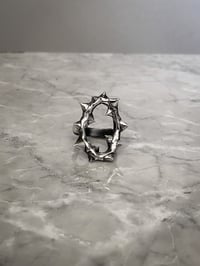 Image 2 of Thorns oval ring