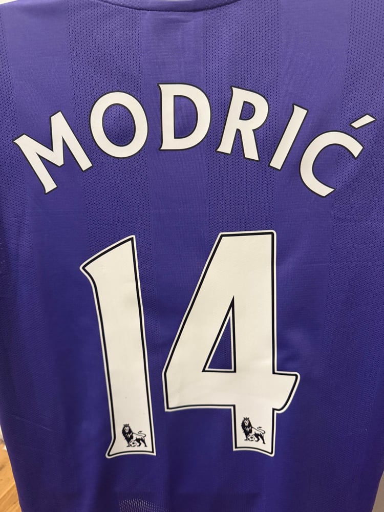 Image of Tottenham Hotspur “MODRIĆ 14” 2011/12 Away Shirt + PL patches XL