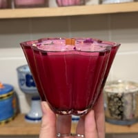 Image 3 of champagne pop scented candle