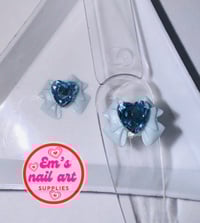Blue bow 