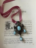 Très grand pendentif en argent et pâte de verre turquoise, XIXème siècle !