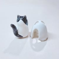 Image 5 of Black And White Cat With Ghost Mask Ceramic Figurine 4 (white gold version)