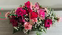 Pink and White Basket Arrangement 💐