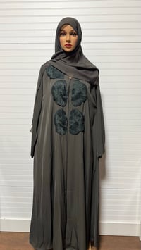 Image 22 of 3D flower Open Abaya 