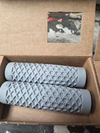 Image 6 of Vans Cult Grips 