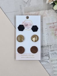 Embossed Stud Pack