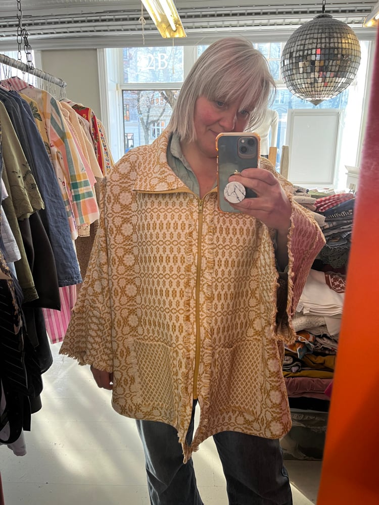 Image of Poncho jacket, gold (one size)