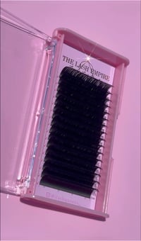 Image 1 of Classic lashes .15 D