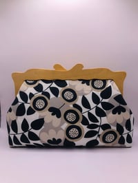 Image 1 of Trailing Flowers Large Clutch