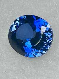 Image 4 of Natural Blue Sapphire Oval, 10ct