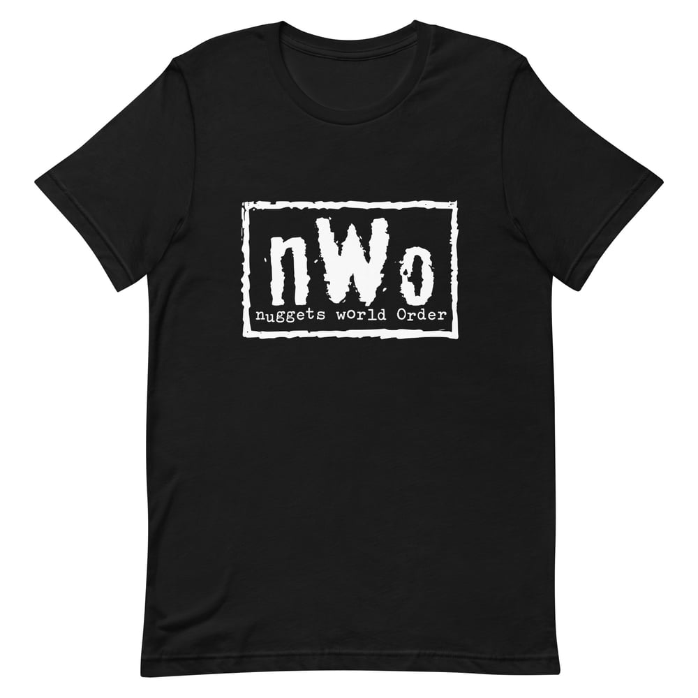 nWo