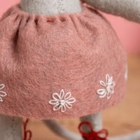 Image 2 of Little Mouse the Ballet Dancer Felt Craft Mini Kit