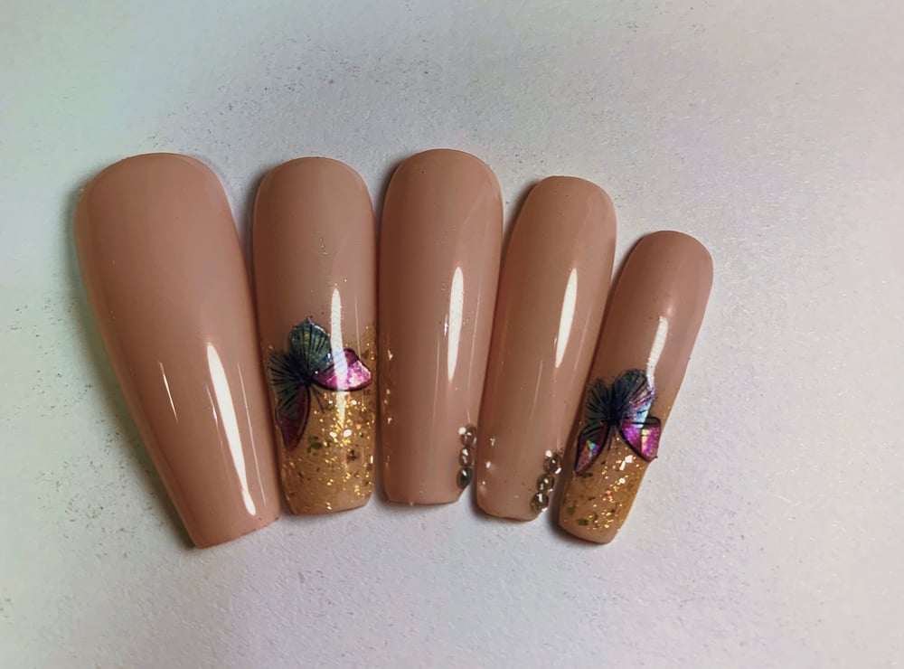 Image of Nude butterfly 