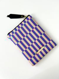 Image 3 of Kindle sleeve