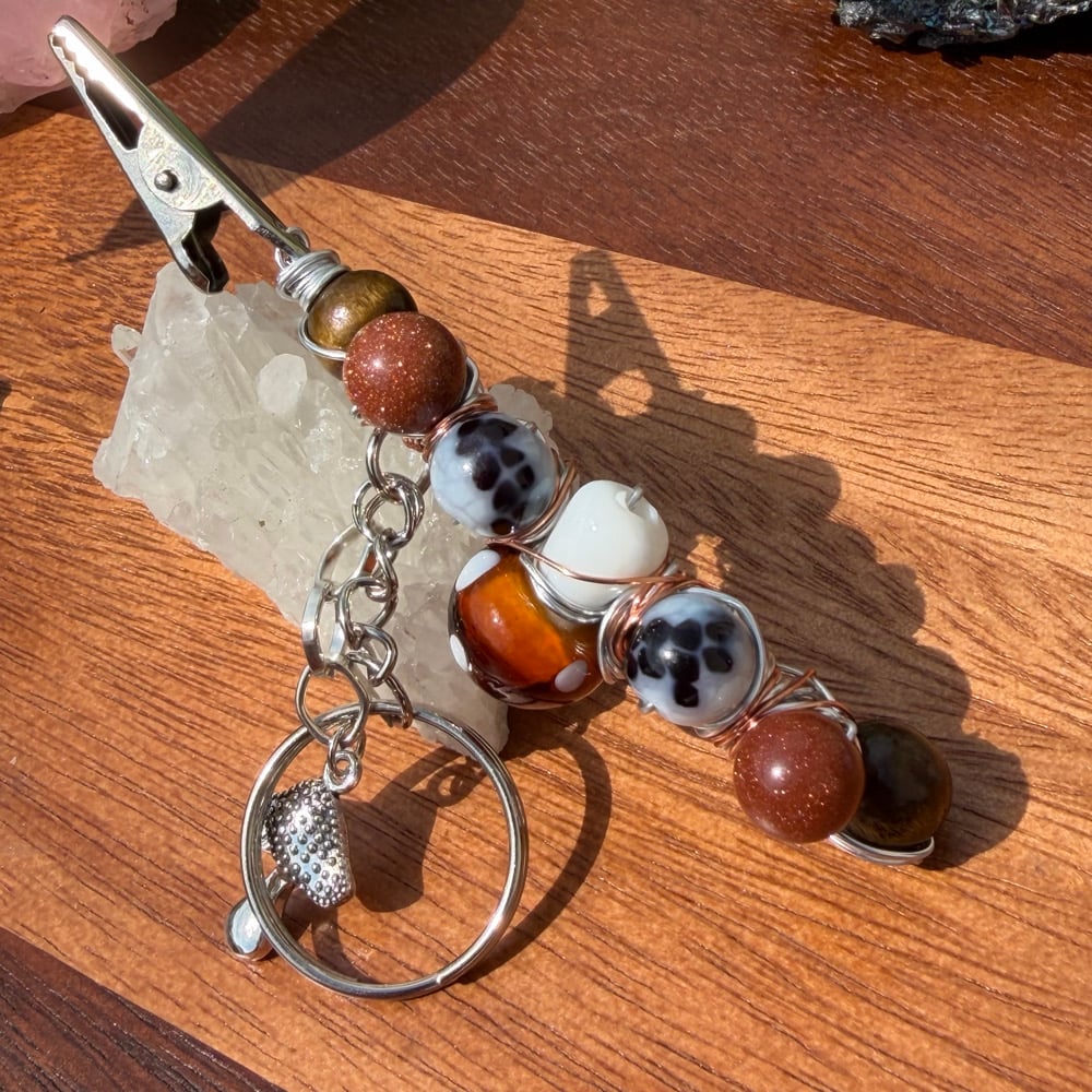 Image of sparkle shroom clip keychain