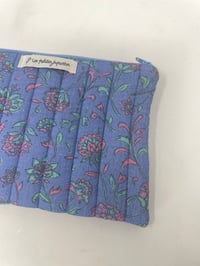 Image 2 of Pochette à livre matelassé double gaze indien bleu