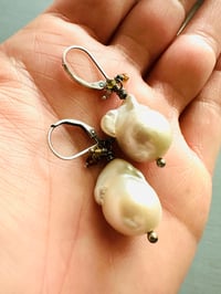 Image 9 of luxe baroque pearl earrings with tourmaline fringe