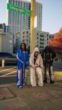 Image 6 of “OCEAN  VIB3Z” OVERSIZED SWEATS  