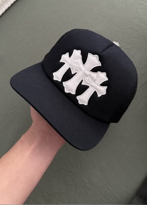 Triple Cross white 