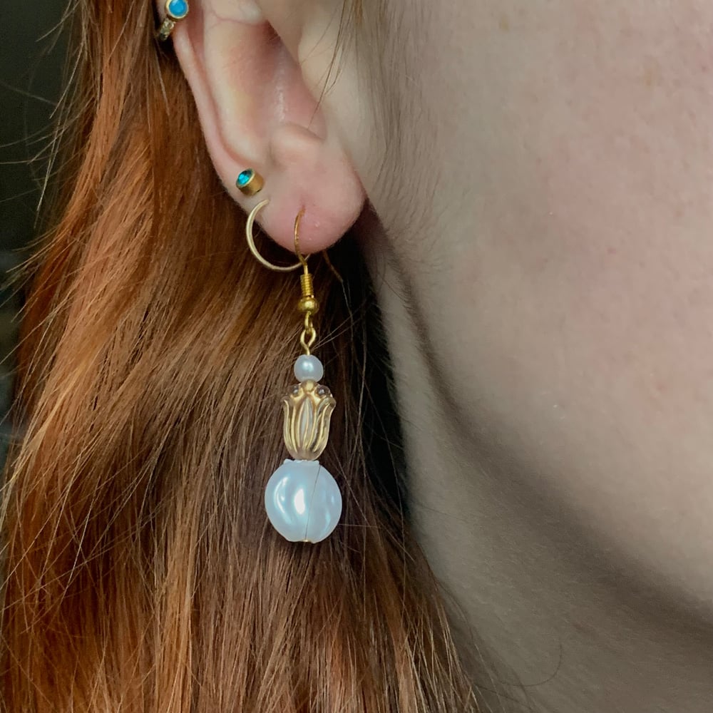 Image of moon pink bead earrings