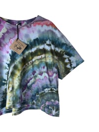 Image 4 of XL Crop Tee in Earthy Agate Ice Dye