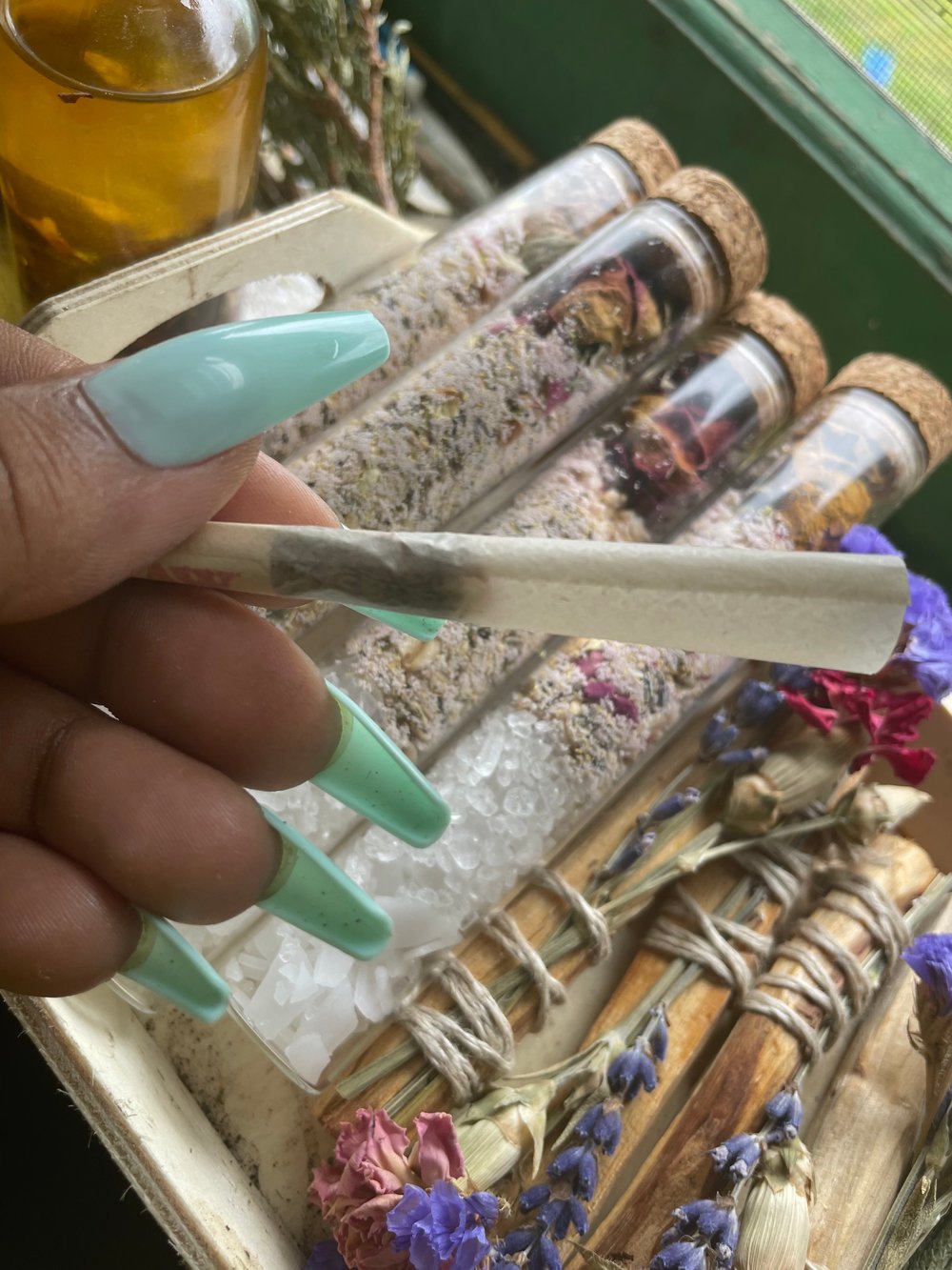 Image of Herbal Smoke Blends