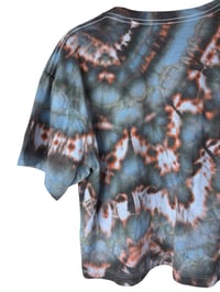 Image 4 of M Crop Tee in Ember Ice Dye