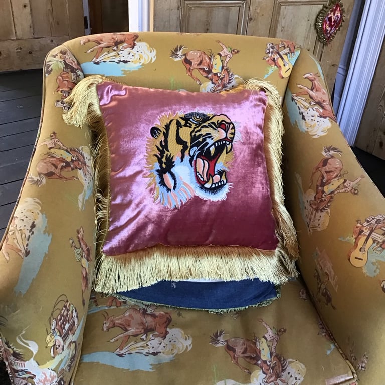 blue or pink cotton velvet with embroidered tiger patch and gold fringing Image 14