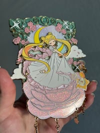 Image 4 of Inflorescence enamel pin 