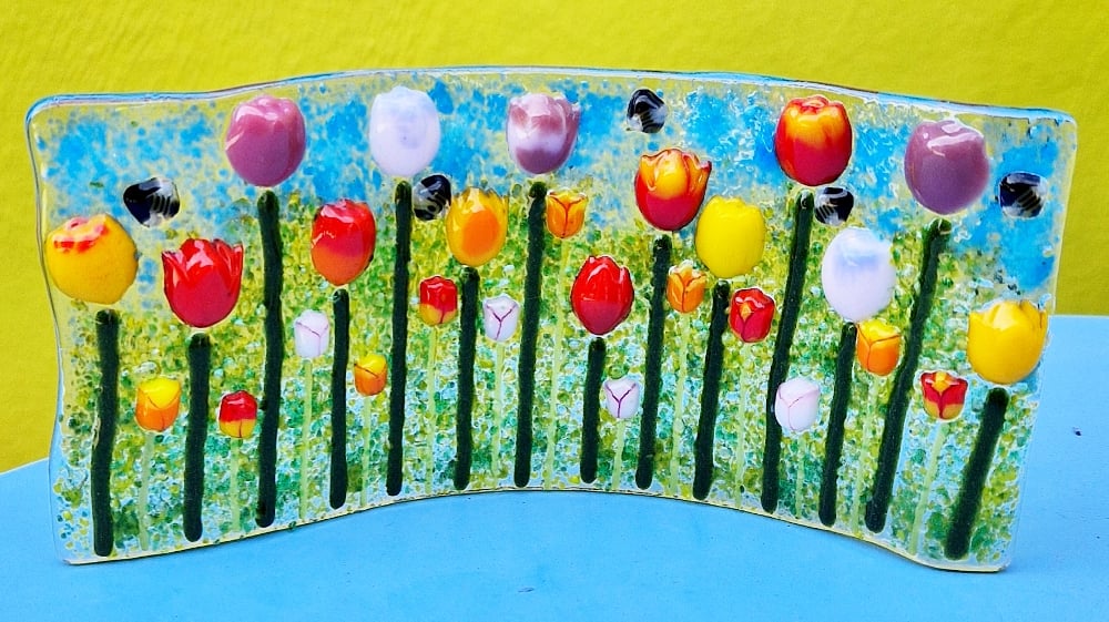 Image of Fused Glass Tulip Wave