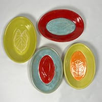 Image 1 of Oval Cutie Dishes