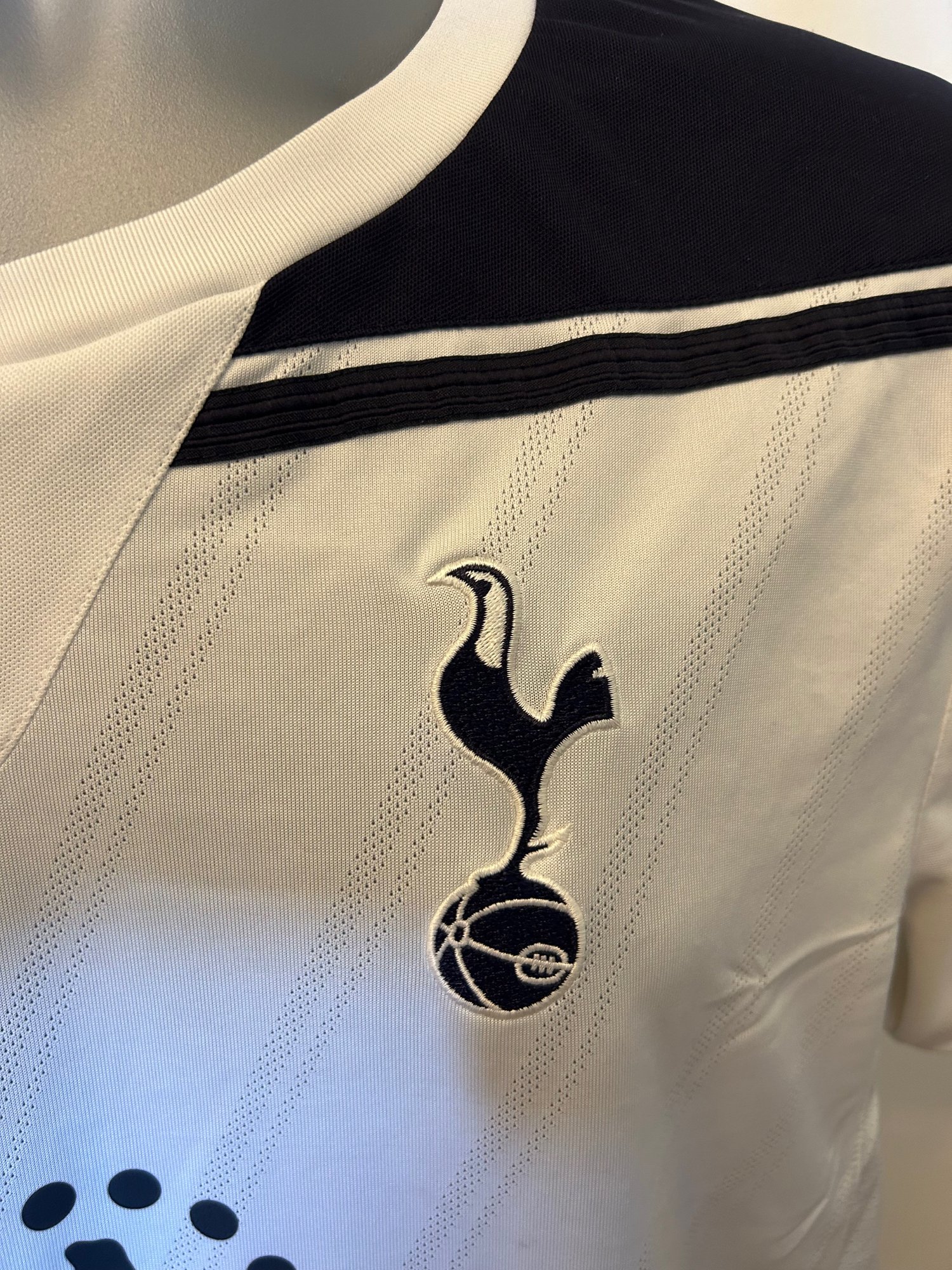 Image of Tottenham Hotspur “BALE 3” 2010/11 Home Shirt + PL patches (M)