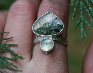 Image of Moss Agate and prehnite leaf ring