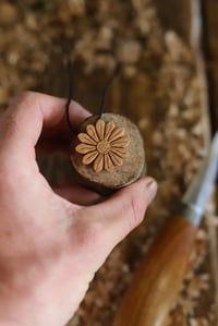 Image 5 of Daisy Pendant Necklace 