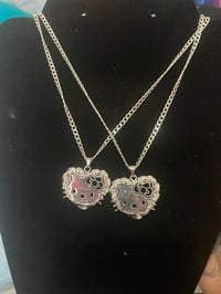silver kitty necklace 🩶