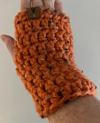 Image 5 of Super Chunky Fingerless Mittens