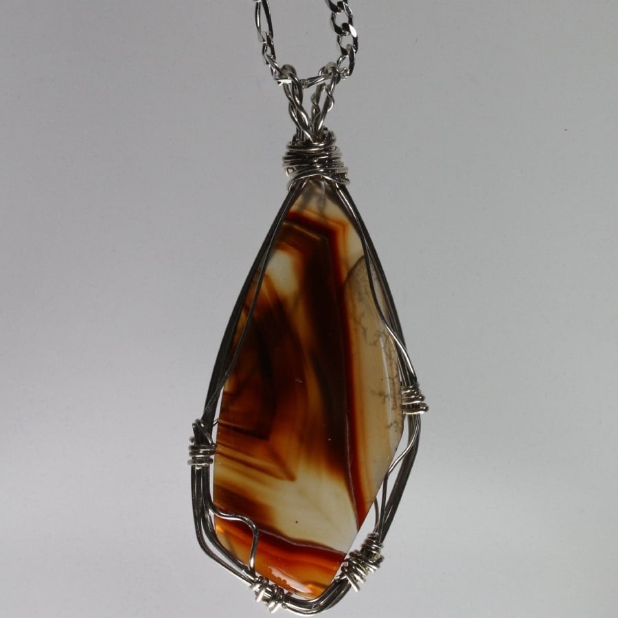 AGATE HALF-TRAPEZOID / Simple Elegance Gems