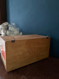 Image 2 of Petit meuble de métier, trois tiroirs, 1950!