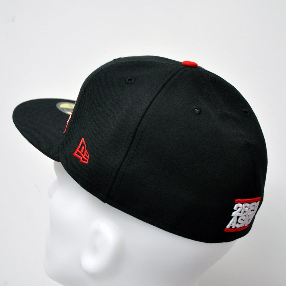 Image of New Era 5950 Fitted Cap - Black-Scarlett Flawless