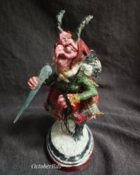 Image 3 of Gryla