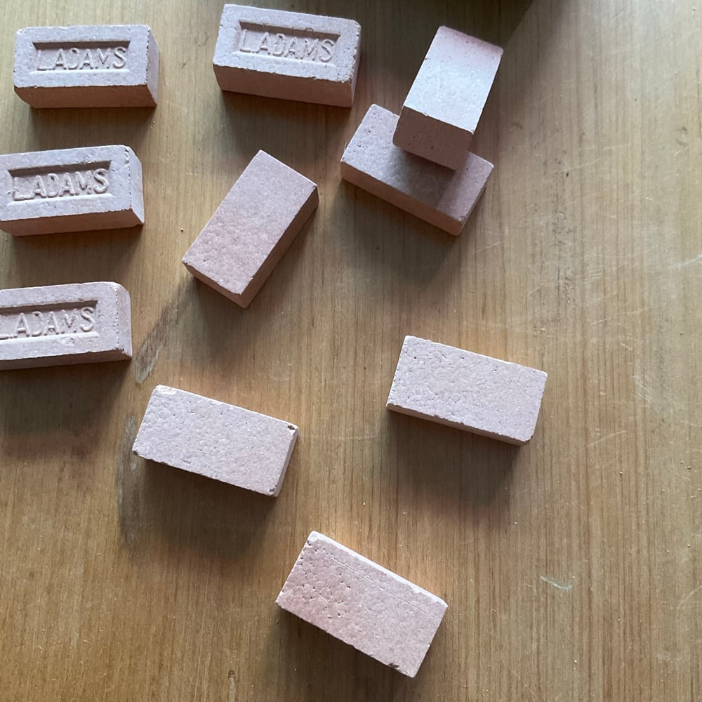 Image of Kiddibricks & Vesta Tin set no.2