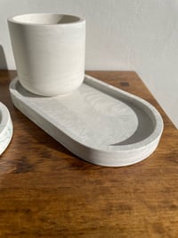 Image 2 of Light marble oval tray and matching pot