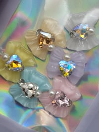 Image 3 of bows with heart rhrinstone