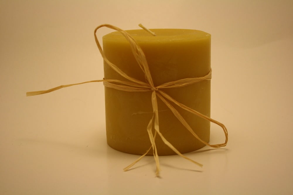 Image of Large 100% Beeswax Candle