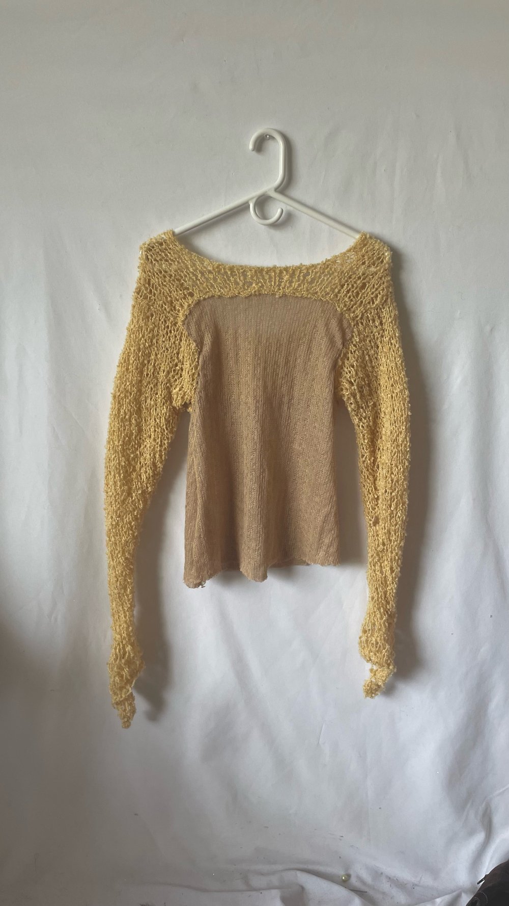 CREAM DREAM SWEATER