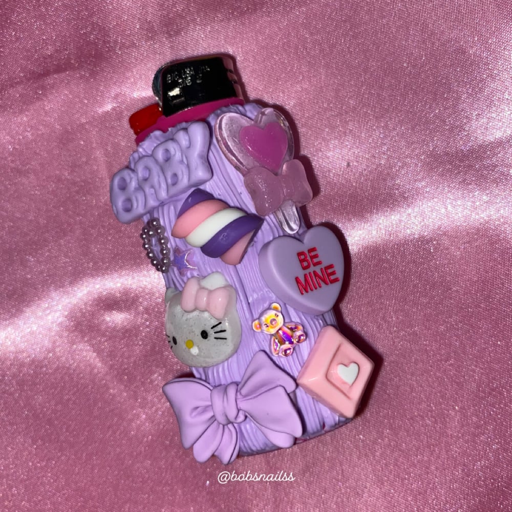 Image of Purple Lighter 💜🎀