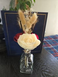 Image 3 of Ultra Lux Roped Roses Floral Reed Diffuser